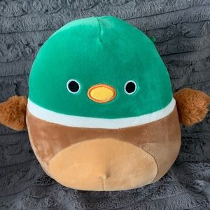 HTF SQUISHMALLOW! Avery the duck 8inches BNWT